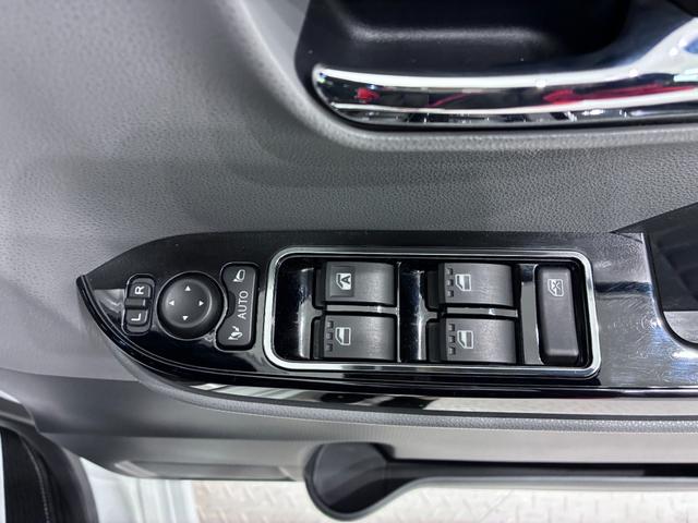 タントカスタムＲＳセレクションシートヒーター　両側パワースライドドア　オートライト　キーフリー　アイドリングストップ　パノラマモニター　ナビ　ドライブレコーダー　ＵＳＢ入力端子　Ｂｌｕｅｔｏｏｔｈ　ティーゼットデオプラス（岡山県）の中古車