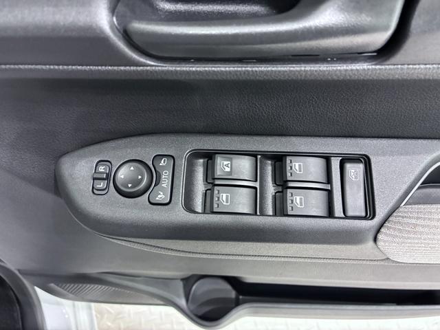 ムーヴＸパノラマモニター　１０インチナビ　ドライブレコーダー　左側パワースライドドア　ＵＳＢ入力端子　Ｂｌｕｅｔｏｏｔｈ　オートライト　キーフリー　アイドリングストップ　ティーゼットデオプラス（岡山県）の中古車