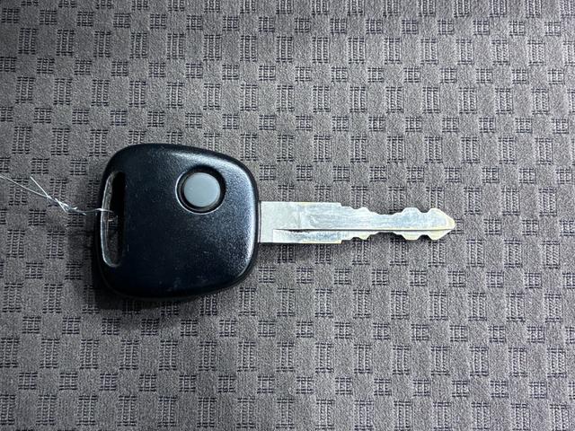 エブリイジョインターボＭＴ５速　両側スライドドア　キーレスエントリー　ＣＤチューナー　電動格納式ドアミラー　エアコン　パワーステアリング　パワーウィンドウ　運転席エアバッグ　ＡＢＳ　ティーゼットデオプラス（岡山県）の中古車