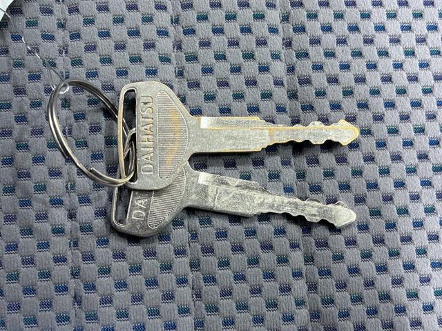 ハイゼットトラックエクストラ4WD MT5速 荷台作業灯 CDチューナー エアコン パワーステアリング パワーウィンドウ ティーゼットデオプラス(岡山県)の中古車