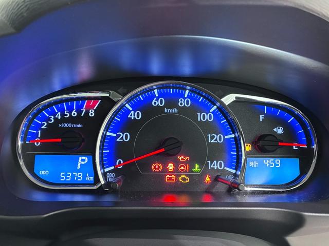 ムーヴカスタムＸ　ＳＡオートライト　キーフリー　アイドリングストップ　電動格納式ドアミラー　衝突被害軽減システム　エアコン　パワーステアリング　パワーウィンドウ　運転席エアバッグ　ＡＢＳ　ティーゼットデオプラス（岡山県）の中古車