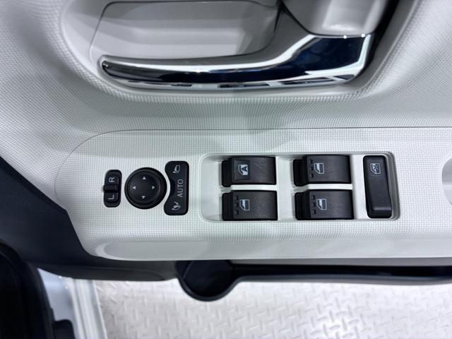 ムーヴキャンバスストライプスＧパノラマモニター　７インチナビ　ドライブレコーダー　両側パワースライドドア　シートヒーター　ＵＳＢ入力端子　Ｂｌｕｅｔｏｏｔｈ　オートライト　キーフリー　ティーゼットデオプラス　エコアイドル非装着車（岡山県）の中古車