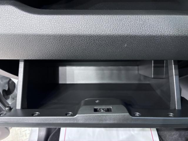 ムーヴＲＳパノラマモニター　９インチディスプレイオーディオ　ドライブレコーダー　両側パワースライドドア　ＵＳＢ入力端子　Ｂｌｕｅｔｏｏｔｈ　オートライト　キーフリー　アイドリングストップ　ティーゼットデオプラス（岡山県）の中古車