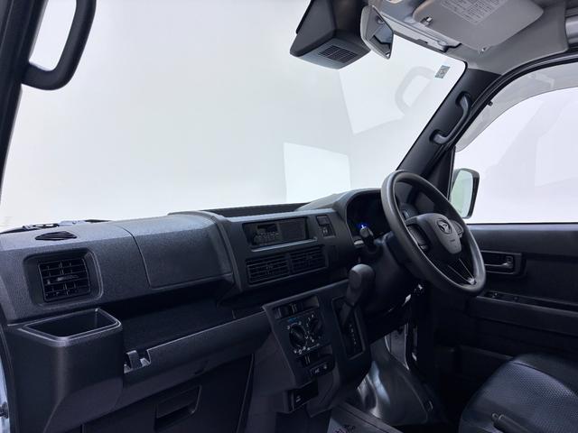 ハイゼットカーゴスペシャルＡＭ／ＦＭラジオ　両側スライドドア　オートライト　アイドリングストップ　衝突被害軽減システム　レーンアシスト　オートマチックハイビーム　ティーゼットデオプラス（岡山県）の中古車