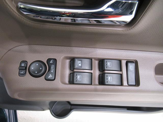 ムーヴキャンバスセオリーＧバックモニター　１０インチナビ　両側パワースライドドア　シートヒーター　ＵＳＢ入力端子　Ｂｌｕｅｔｏｏｔｈ　ホッとカップホルダー　オートライト　キーフリー　アイドリングストップ　ティーゼットデオプラス（岡山県）の中古車