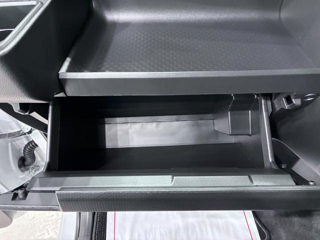 タントカスタムＲＳリミテッド４ＷＤ　パノラマモニター　７インチナビ　ドライブレコーダー　両側パワースライドドア　シートヒーター　ＵＳＢ入力端子　Ｂｌｕｅｔｏｏｔｈ　オートライト　キーフリー　アイドリングストップ（岡山県）の中古車