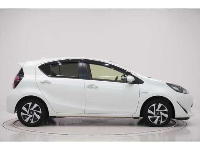 アクアＳスタイルブラックシートヒーター　オートライト　キーフリー　電動格納式ドアミラー　エアコン　パワーステアリング　パワーウィンドウ　運転席エアバッグ　ＡＢＳ　ティーゼットデオプラス（岡山県）の中古車