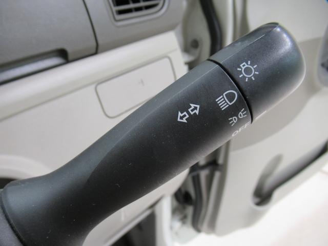 タントＬ　ＳＡ両側スライドドア　キーレスエントリー　アイドリングストップ　電動格納式ドアミラー　衝突被害軽減システム　エアコン　パワーステアリング　パワーウィンドウ　運転席エアバッグ　ＡＢＳ　ティーゼットデオプラス（岡山県）の中古車