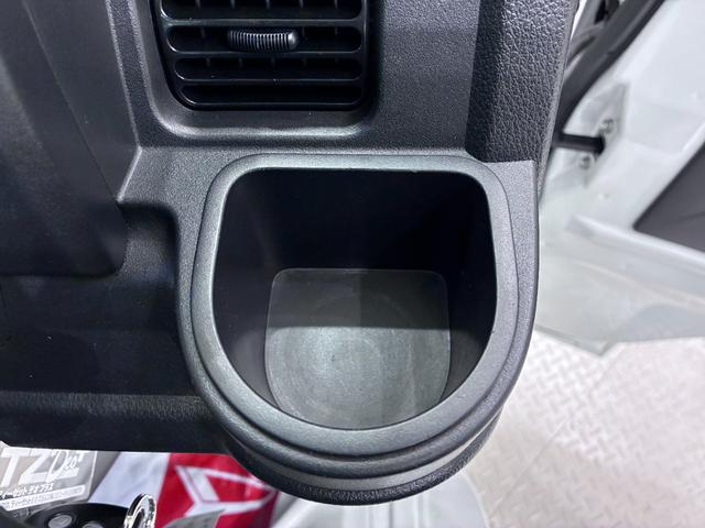 ハイゼットトラックエクストラ　ＳＡ３ｔ４ＷＤ　ＭＴ５速　荷台作業灯　オートライト　キーレスエントリー　衝突被害軽減システム　レーンアシスト　エアコン　パワーステアリング　パワーウィンドウ　運転席エアバッグ　ＡＢＳ　ティーゼットデオプラス（岡山県）の中古車