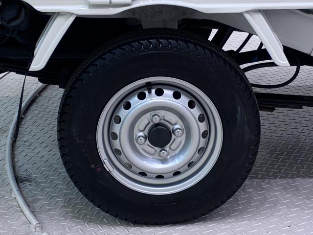 ハイゼットトラックエクストラ　ＳＡ３ｔ４ＷＤ　ＭＴ５速　荷台作業灯　オートライト　キーレスエントリー　衝突被害軽減システム　レーンアシスト　エアコン　パワーステアリング　パワーウィンドウ　運転席エアバッグ　ＡＢＳ　ティーゼットデオプラス（岡山県）の中古車