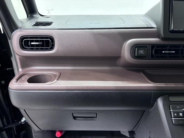 ムーヴキャンバスセオリーＧバックモニター　７インチナビ　両側パワースライドドア　シートヒーター　ＵＳＢ入力端子　Ｂｌｕｅｔｏｏｔｈ　ホッとカップホルダー　オートライト　キーフリー　アイドリングストップ　ティーゼットデオプラス（岡山県）の中古車