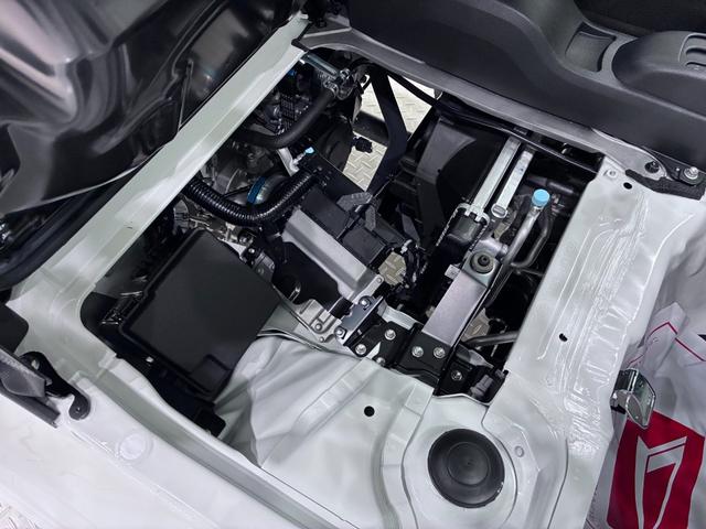 ハイゼットトラックスタンダード　農用スペシャル４ＷＤ　荷台作業灯　ドライブレコーダー　ＡＭ／ＦＭラジオ　オートライト　アイドリングストップ　衝突被害軽減システム　レーンアシスト　オートマチックハイビーム　ティーゼットデオプラス（岡山県）の中古車