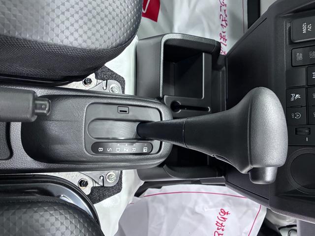 ハイゼットトラックスタンダード　農用スペシャル４ＷＤ　荷台作業灯　ドライブレコーダー　ＡＭ／ＦＭラジオ　オートライト　アイドリングストップ　衝突被害軽減システム　レーンアシスト　オートマチックハイビーム　ティーゼットデオプラス（岡山県）の中古車