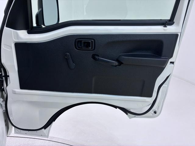 ハイゼットトラックスタンダード　農用スペシャル４ＷＤ　荷台作業灯　ドライブレコーダー　ＡＭ／ＦＭラジオ　オートライト　アイドリングストップ　衝突被害軽減システム　レーンアシスト　オートマチックハイビーム　ティーゼットデオプラス（岡山県）の中古車