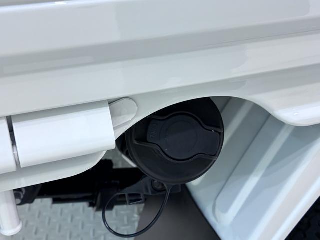 ハイゼットトラックスタンダード　農用スペシャル４ＷＤ　荷台作業灯　ドライブレコーダー　ＡＭ／ＦＭラジオ　オートライト　アイドリングストップ　衝突被害軽減システム　レーンアシスト　オートマチックハイビーム　ティーゼットデオプラス（岡山県）の中古車