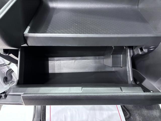 タントカスタムＸシートヒーター　両側パワースライドドア　オートライト　キーフリー　アイドリングストップ　バックモニター　ナビ　ＵＳＢ入力端子　Ｂｌｕｅｔｏｏｔｈ　ティーゼットデオプラス（岡山県）の中古車