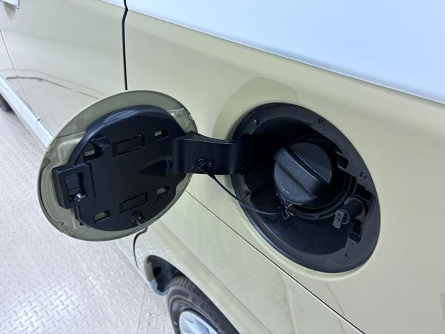 ムーヴキャンバスストライプスＧバックモニター　９インチディスプレイオーディオ　ドライブレコーダー　両側パワースライドドア　シートヒーター　ＵＳＢ入力端子　Ｂｌｕｅｔｏｏｔｈ　オートライト　キーフリー　アイドリングストップ（岡山県）の中古車