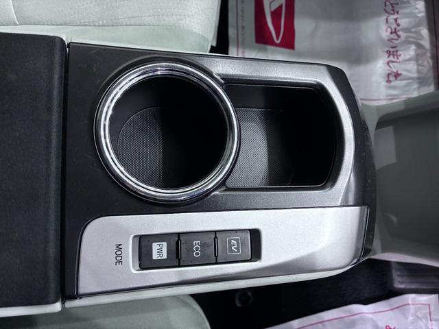 プリウスアルファＧキーフリー　電動格納式ドアミラー　エアコン　パワーステアリング　パワーウィンドウ　運転席エアバッグ　ＡＢＳ　ティーゼットデオプラス（岡山県）の中古車
