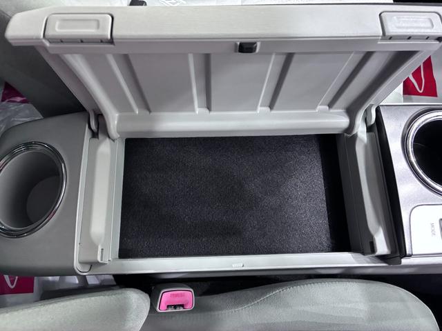 プリウスアルファＧキーフリー　電動格納式ドアミラー　エアコン　パワーステアリング　パワーウィンドウ　運転席エアバッグ　ＡＢＳ　ティーゼットデオプラス（岡山県）の中古車