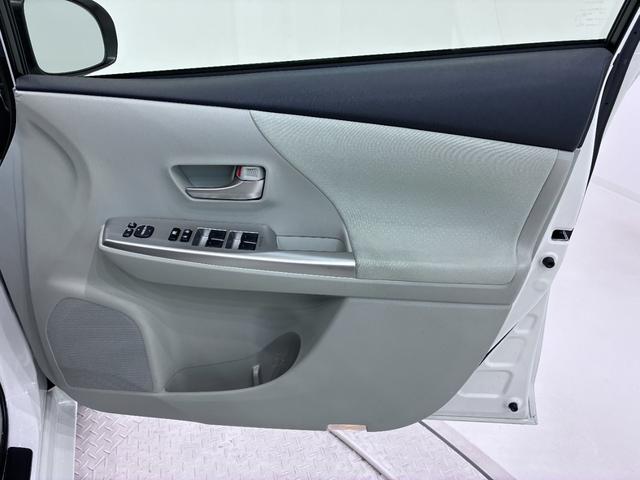 プリウスアルファＧキーフリー　電動格納式ドアミラー　エアコン　パワーステアリング　パワーウィンドウ　運転席エアバッグ　ＡＢＳ　ティーゼットデオプラス（岡山県）の中古車