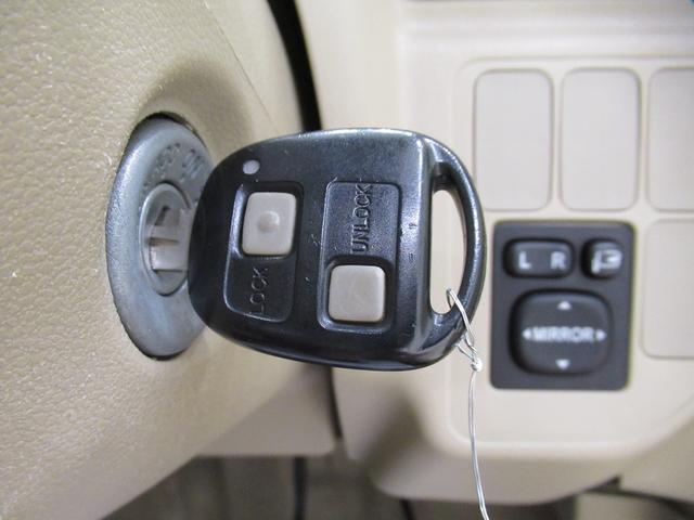 エッセＸキーレスエントリー　ＣＤチューナー　電動格納式ドアミラー　エアコン　パワーステアリング　パワーウィンドウ　運転席エアバッグ　ＡＢＳ　ティーゼットデオプラス（岡山県）の中古車