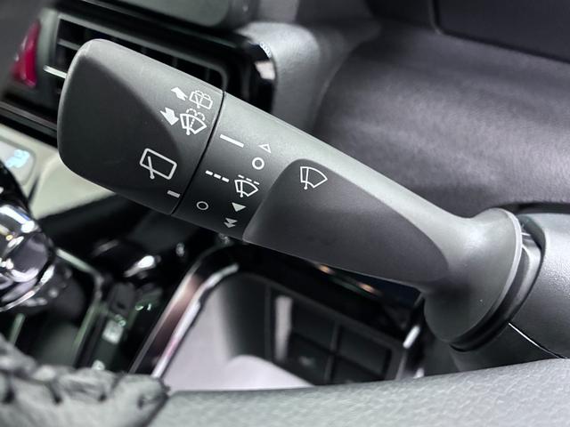 タントカスタムＲＳ両側パワースライドドア　シートヒーター　ＵＳＢ入力端子　ＣＤチューナー　オートライト　キーフリー　アイドリングストップ　衝突被害軽減システム　レーンアシスト　オートマチックハイビーム（岡山県）の中古車