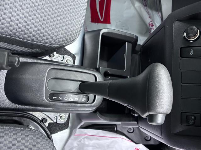 ハイゼットトラックエクストラ４ＷＤ　荷台作業灯　ＣＤチューナー　キーレスエントリー　エアコン　パワーステアリング　パワーウィンドウ　運転席エアバッグ　ティーゼットデオプラス（岡山県）の中古車