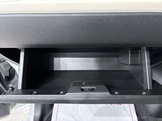 ムーヴキャンバスストライプスGターボパノラマモニター 7インチナビ 両側パワースライドドア シートヒーター USB入力端子 Bluetooth ホッとカップホルダー オートライト キーフリー アイドリングストップ ティーゼットデオプラス(岡山県)の中古車
