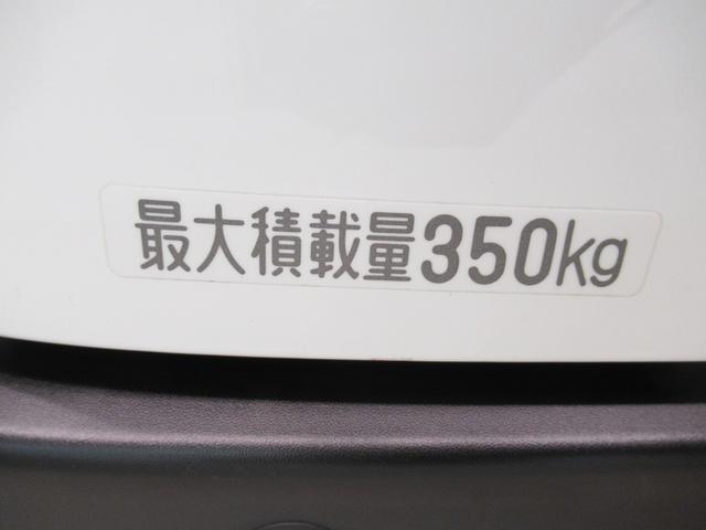 ハイゼットカーゴデラックス4WD MT5速 両側スライドドア AM/FMラジオ オートライト キーレスエントリー アイドリングストップ 衝突被害軽減システム レーンアシスト オートマチックハイビーム ティーゼットデオプラス(岡山県)の中古車