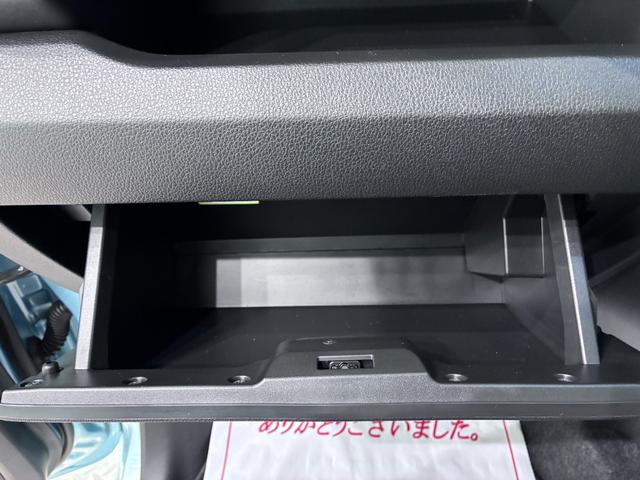 ムーヴＲＳパノラマモニター　９インチディスプレイオーディオ　ドライブレコーダー　両側パワースライドドア　シートヒーター　ＵＳＢ入力端子　Ｂｌｕｅｔｏｏｔｈ　オートライト　キーフリー　アイドリングストップ（岡山県）の中古車