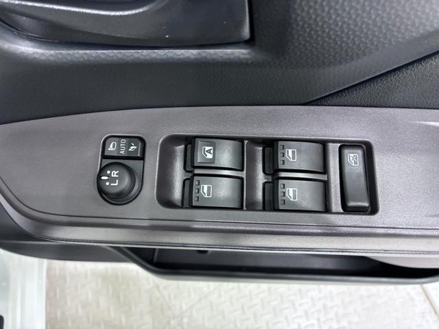 トールＧ両側パワースライドドア　オートライト　キーフリー　アイドリングストップ　バックモニター　ナビ　ＵＳＢ入力端子　Ｂｌｕｅｔｏｏｔｈ　衝突被害軽減システム　レーンアシスト　オートマチックハイビーム（岡山県）の中古車
