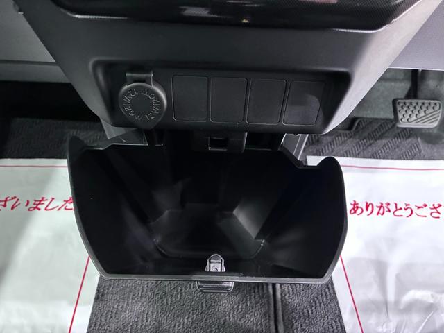 トールＧ両側パワースライドドア　オートライト　キーフリー　アイドリングストップ　バックモニター　ナビ　ＵＳＢ入力端子　Ｂｌｕｅｔｏｏｔｈ　衝突被害軽減システム　レーンアシスト　オートマチックハイビーム（岡山県）の中古車