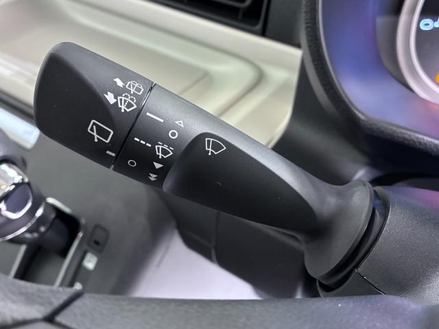 ムーヴキャンバスストライプスＧバックモニター　７インチナビ　両側パワースライドドア　シートヒーター　ＵＳＢ入力端子　Ｂｌｕｅｔｏｏｔｈ　ホッとカップホルダー　オートライト　キーフリー　アイドリングストップ　ティーゼットデオプラス（岡山県）の中古車