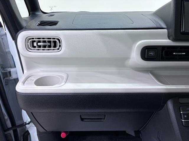 ムーヴキャンバスストライプスＧバックモニター　７インチナビ　両側パワースライドドア　シートヒーター　ＵＳＢ入力端子　Ｂｌｕｅｔｏｏｔｈ　ホッとカップホルダー　オートライト　キーフリー　アイドリングストップ　ティーゼットデオプラス（岡山県）の中古車