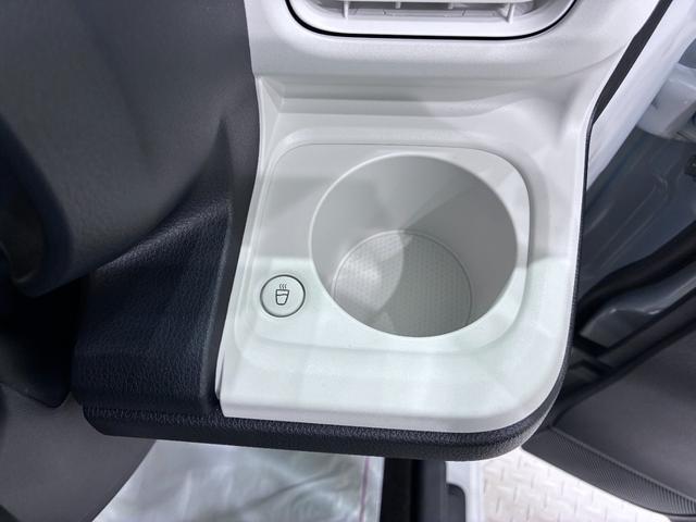 ムーヴキャンバスストライプスＧバックモニター　７インチナビ　両側パワースライドドア　シートヒーター　ＵＳＢ入力端子　Ｂｌｕｅｔｏｏｔｈ　ホッとカップホルダー　オートライト　キーフリー　アイドリングストップ　ティーゼットデオプラス（岡山県）の中古車