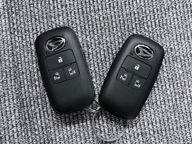ムーヴキャンバスストライプスＧパノラマモニター　７インチナビ　両側パワースライドドア　シートヒーター　ＵＳＢ入力端子　Ｂｌｕｅｔｏｏｔｈ　ホッとカップホルダー　オートライト　キーフリー　アイドリングストップ　ティーゼットデオプラス（岡山県）の中古車