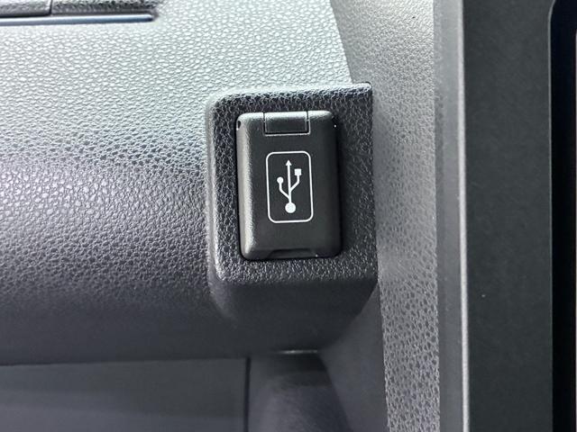 タントカスタムＲＳパノラマモニター　７インチナビ　両側パワースライドドア　シートヒーター　ＵＳＢ入力端子　Ｂｌｕｅｔｏｏｔｈ　オートライト　キーフリー　アイドリングストップ　ティーゼットデオプラス（岡山県）の中古車