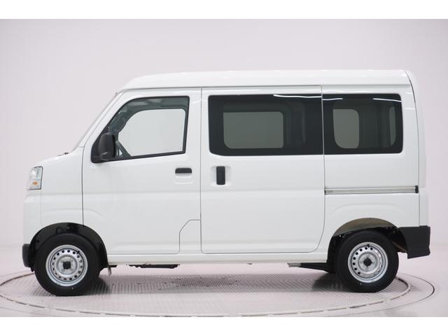 ハイゼットカーゴデラックス４ＷＤ　両側スライドドア　ＡＭ／ＦＭラジオ　オートライト　キーレスエントリー　アイドリングストップ　衝突被害軽減システム　レーンアシスト　オートマチックハイビーム　ティーゼットデオプラス（岡山県）の中古車