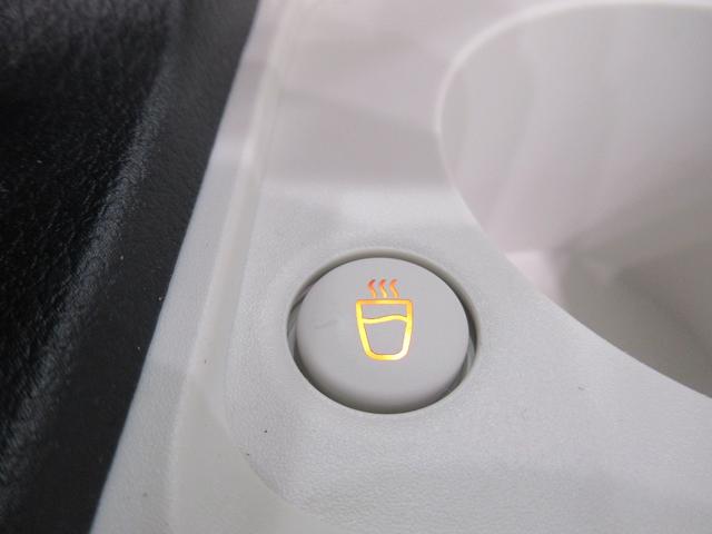 ムーヴキャンバスストライプスＧバックモニター　７インチナビ　両側パワースライドドア　シートヒーター　ＵＳＢ入力端子　Ｂｌｕｅｔｏｏｔｈ　ホッとカップホルダー　オートライト　キーフリー　アイドリングストップ　ティーゼットデオプラス（岡山県）の中古車