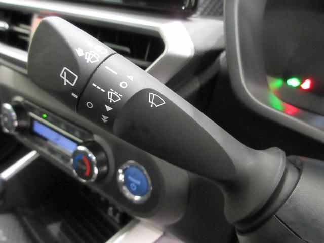 ロッキープレミアムG HEVシートヒーター オートライト キーフリー パノラマモニター ナビドライブレコーダー USB入力端子 Bluetooth 衝突被害軽減システム レーンアシスト オートマチックハイビーム(岡山県)の中古車