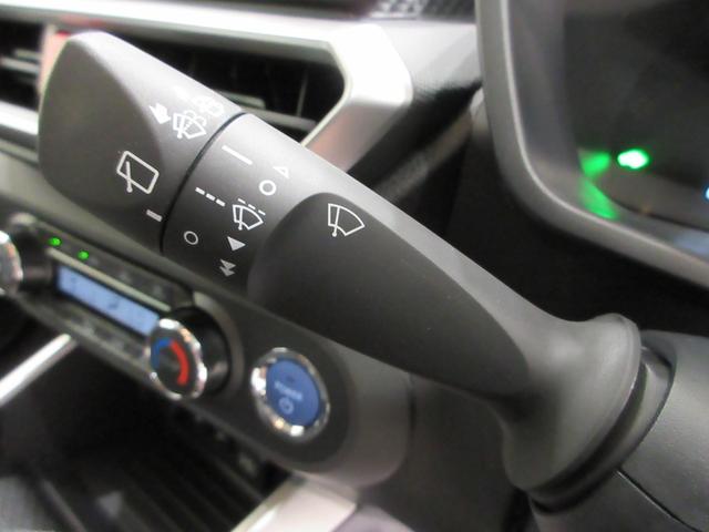 ロッキープレミアムＧ　ＨＥＶパノラマモニター　７インチナビ　ドライブレコーダー　シートヒーター　ＵＳＢ入力端子　Ｂｌｕｅｔｏｏｔｈ　オートライト　キーフリー　電動パーキングブレーキ　ティーゼットデオプラス（岡山県）の中古車