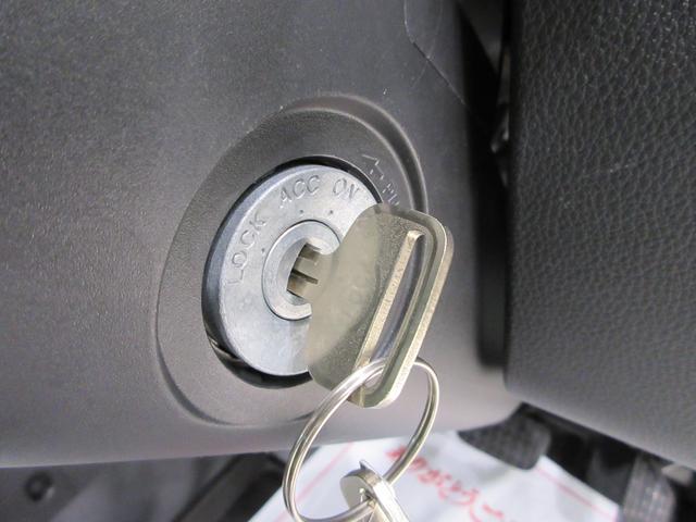 ハイゼットトラックスタンダード 農用スペシャル4WD 荷台作業灯 AM/FMラジオ オートライト アイドリングストップ 衝突被害軽減システム レーンアシスト オートマチックハイビーム ティーゼットデオプラス(岡山県)の中古車