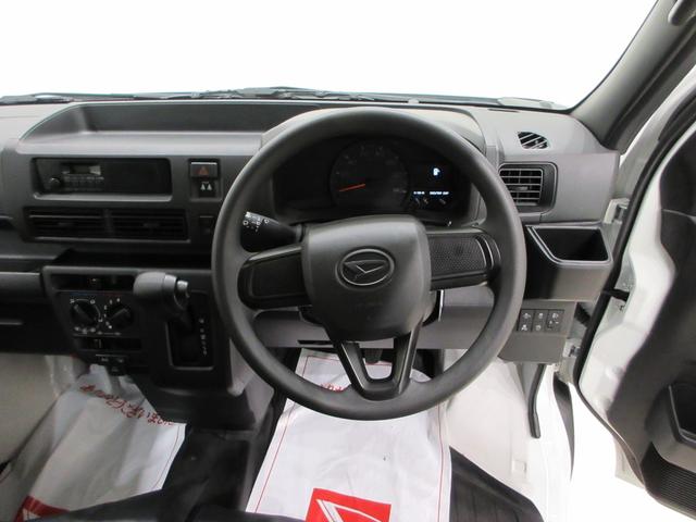 ハイゼットカーゴデラックス４ＷＤ　両側スライドドア　ＡＭ／ＦＭラジオ　オートライト　キーレスエントリー　アイドリングストップ　衝突被害軽減システム　レーンアシスト　オートマチックハイビーム　ティーゼットデオプラス（岡山県）の中古車
