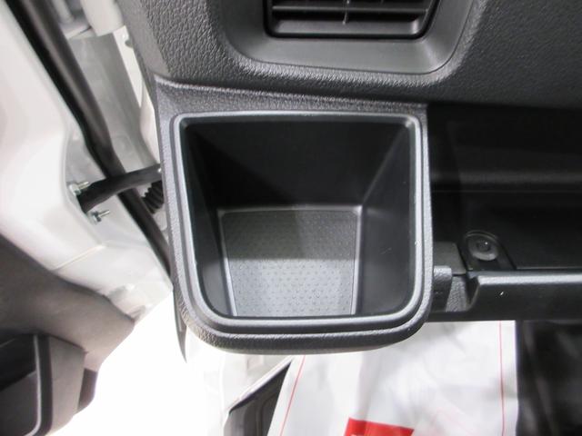 ハイゼットカーゴデラックス４ＷＤ　両側スライドドア　ＡＭ／ＦＭラジオ　オートライト　キーレスエントリー　アイドリングストップ　衝突被害軽減システム　レーンアシスト　オートマチックハイビーム　ティーゼットデオプラス（岡山県）の中古車