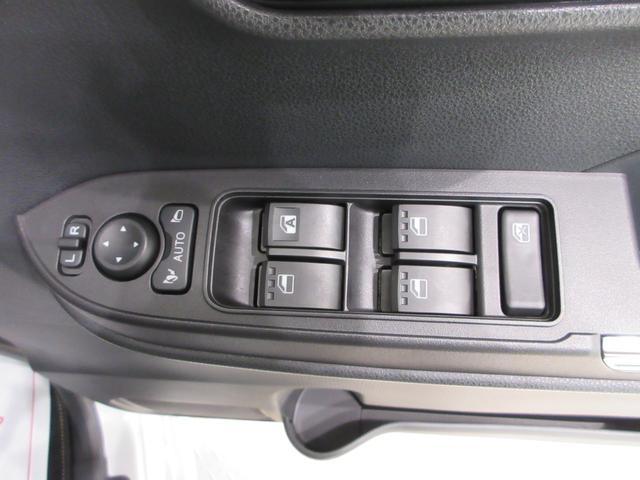 タントカスタムRS4WD パノラマモニター 7インチナビ ドライブレコーダー 両側パワースライドドア シートヒーター USB入力端子 Bluetooth オートライト キーフリー アイドリングストップ(岡山県)の中古車