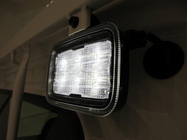 ハイゼットトラックスタンダード 農用スペシャル4WD MT5速 AM/FMラジオ 荷台作業灯 オートライト アイドリングストップ 衝突被害軽減システム レーンアシスト オートマチックハイビーム ティーゼットデオプラス(岡山県)の中古車