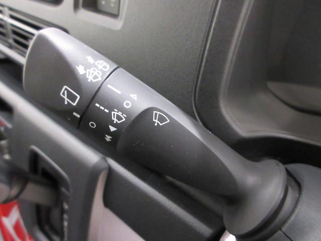 ハイゼットカーゴデラックス両側スライドドア　バックモニター　ディスプレイオーディオ　Ｂｌｕｅｔｏｏｔｈ　オートライト　キーレスエントリー　アイドリングストップ　衝突被害軽減システム　レーンアシスト　オートマチックハイビーム（岡山県）の中古車