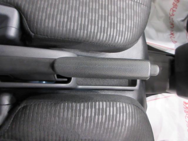 ハイゼットカーゴデラックス両側スライドドア　バックモニター　ディスプレイオーディオ　Ｂｌｕｅｔｏｏｔｈ　オートライト　キーレスエントリー　アイドリングストップ　衝突被害軽減システム　レーンアシスト　オートマチックハイビーム（岡山県）の中古車