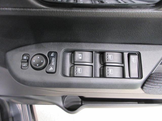 ムーヴＲＳパノラマモニター　１０インチナビ　ドライブレコーダー　両側パワースライドドア　ＵＳＢ入力端子　Ｂｌｕｅｔｏｏｔｈ　オートライト　キーフリー　アイドリングストップ　ティーゼットデオプラス（岡山県）の中古車