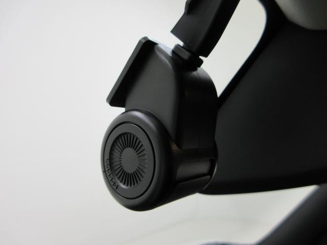 ハイゼットカーゴデラックスバックモニター　９インチディスプレイオーディオ　ドライブレコーダー　両側スライドドア　ＵＳＢ入力端子　ＵＳＢ入力端子　オートライト　キーレスエントリー　アイドリングストップ　ティーゼットデオプラス（岡山県）の中古車